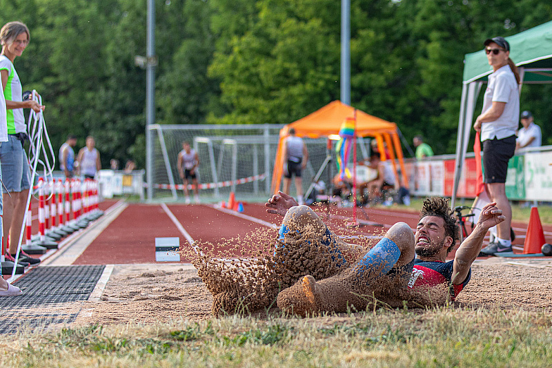 Groß und Klein bei bester Stimmung mitten drin 