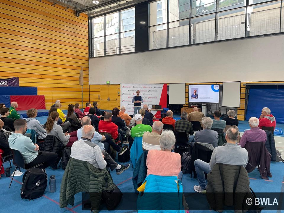 Sprung-Kongress im Zeichen des Sehnentrainings in Stuttgart
