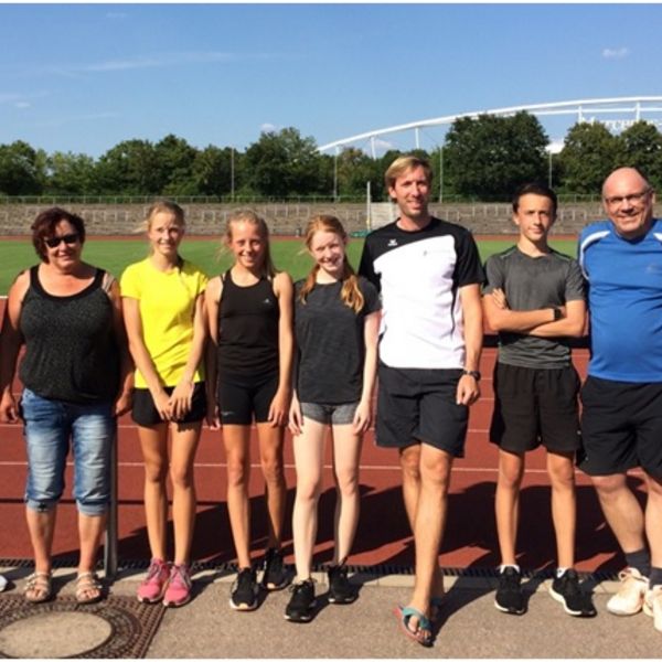 Training mit den Siegerteams des Team Hoch-Sprungcups