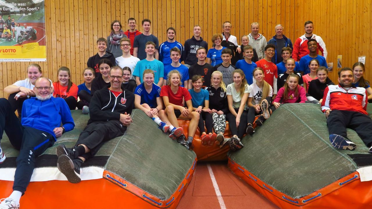 Trainer-Großaufgebot zum Talentkader-Auftakt