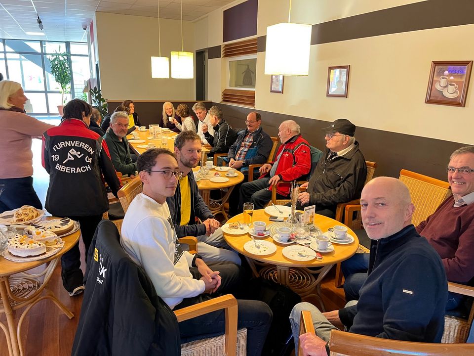 Als Lohn für die Mühen gab es Kaffee und Kuchen von Hedwig und Helmut Munz.
