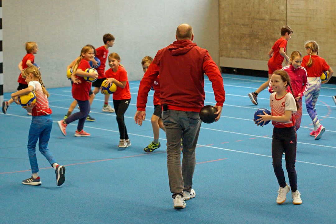 Moderne Kinderleichtathletik beim WLV Nikolauslehrgang 2024 – zeitgemäß „Das Trainieren zu meinem Thema machen!“
