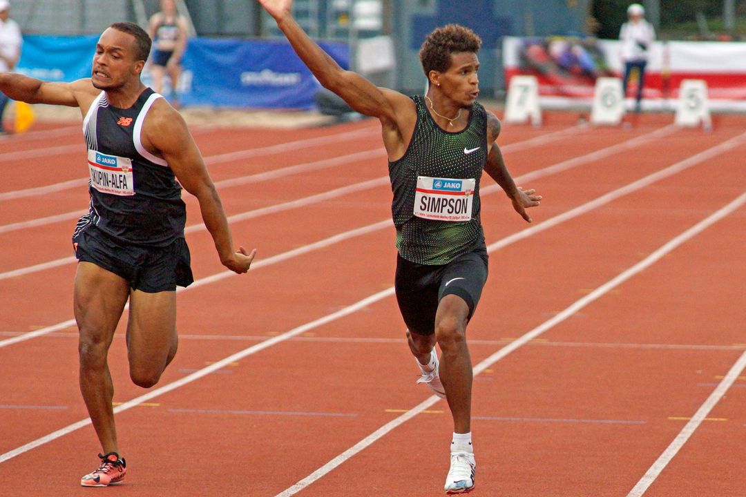 Carolina Krafzik stürmt allen davon - 20 Meter für Simon Bayer
