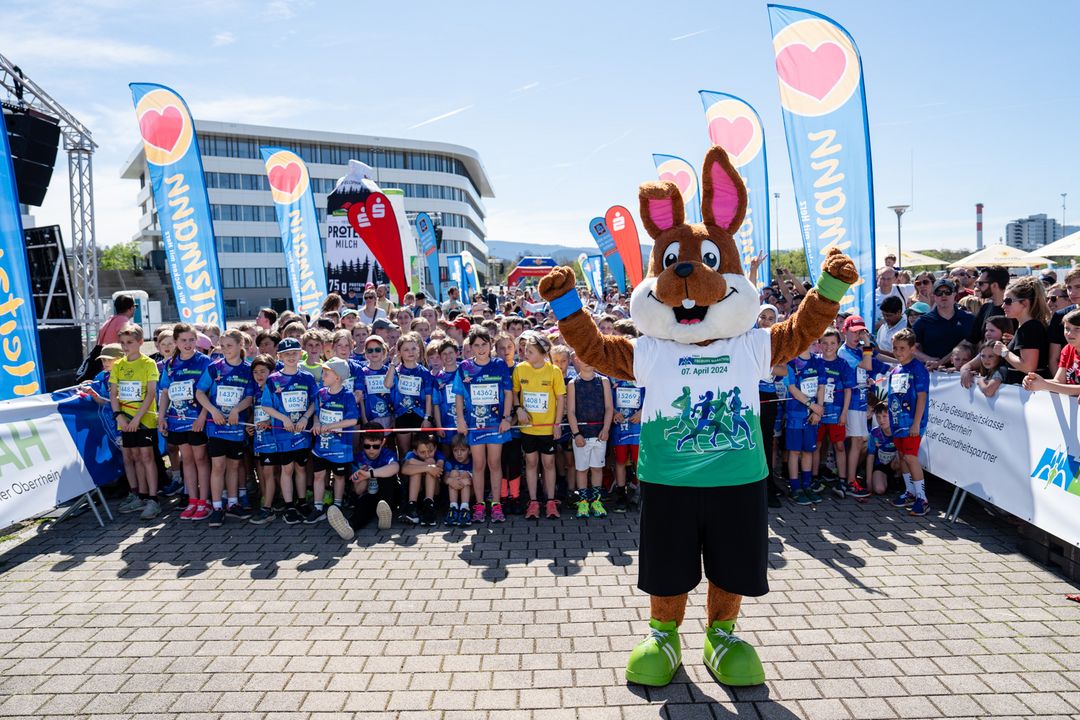 Rund 13.000 Läufer:innen aus 90 Nationen beim MEIN FREIBURG MARATHON 2024