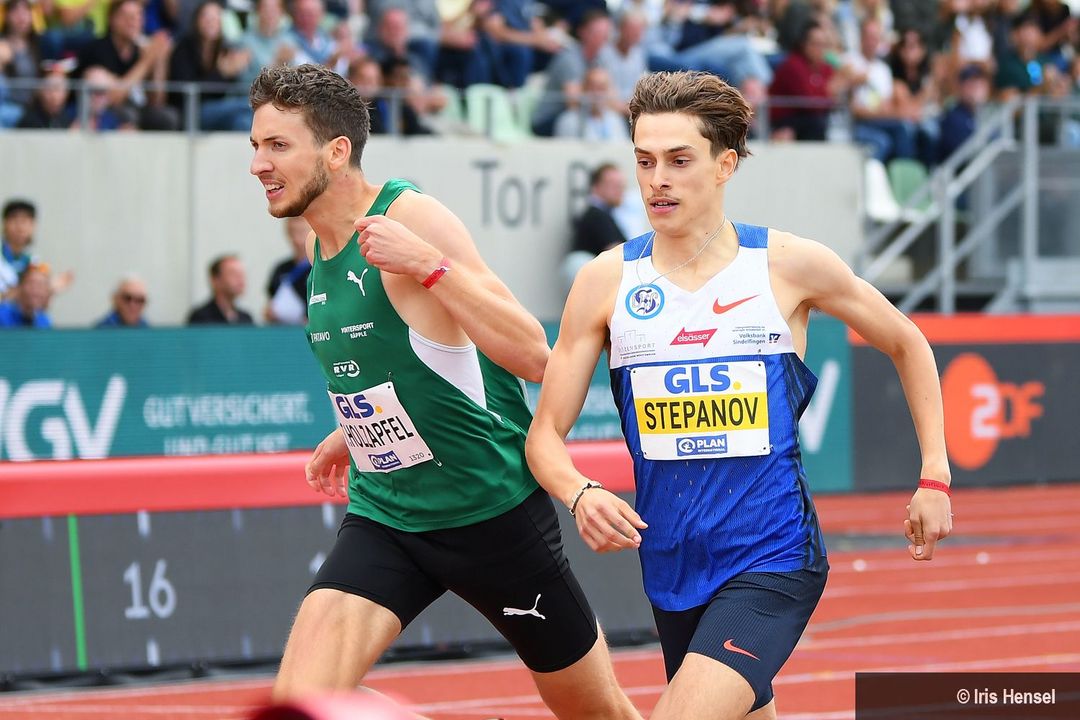 Tim Holzapfel (LV Pliezhausen 2012; links) und Alexander Stepanov (VfL Sindelfingen; rechts) 