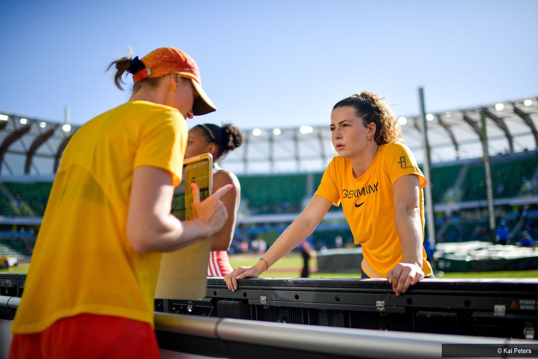 Eugene Tag 4: 4x100-Meter-Staffel erreicht das Finale, Julia Ehrle wird Achte