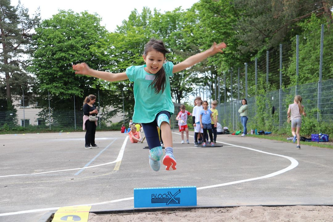 Grundschule trifft Kinderleichathletik Auftakt in Tübingen 