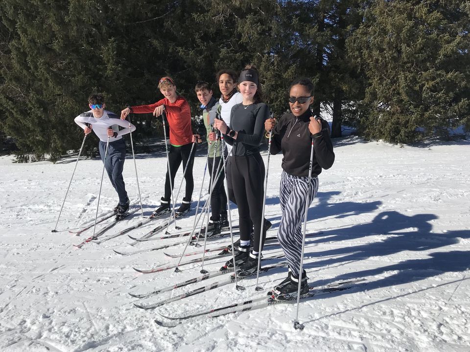 Kaderläufer trainieren traditionell im Schnee am Herzogenhorn