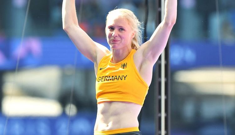 Olympia | Anjuli Knäsche: Krönung durch König 