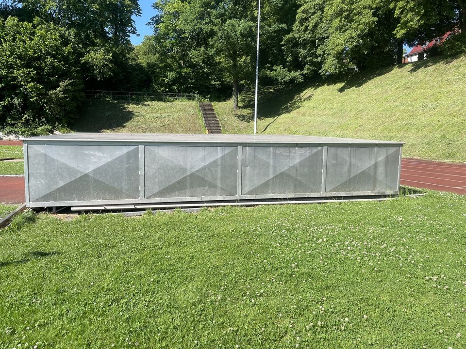 Abdeckung Stabhochsprungmatte zu verkaufen