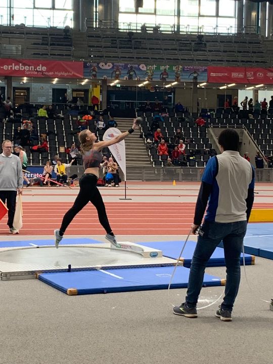 BW-Hallenmeisterschaften Masters – Athlet:innen feiern sich und den Sport
