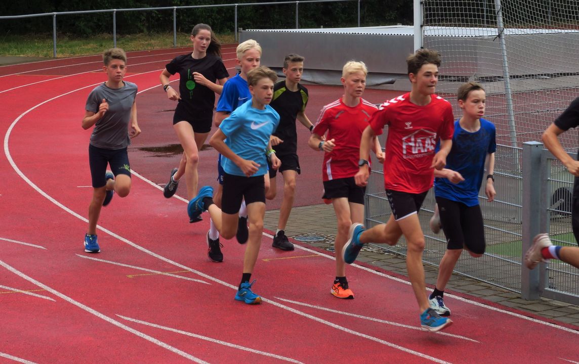 Tropische Hitze beim Talentkader-Abschluss