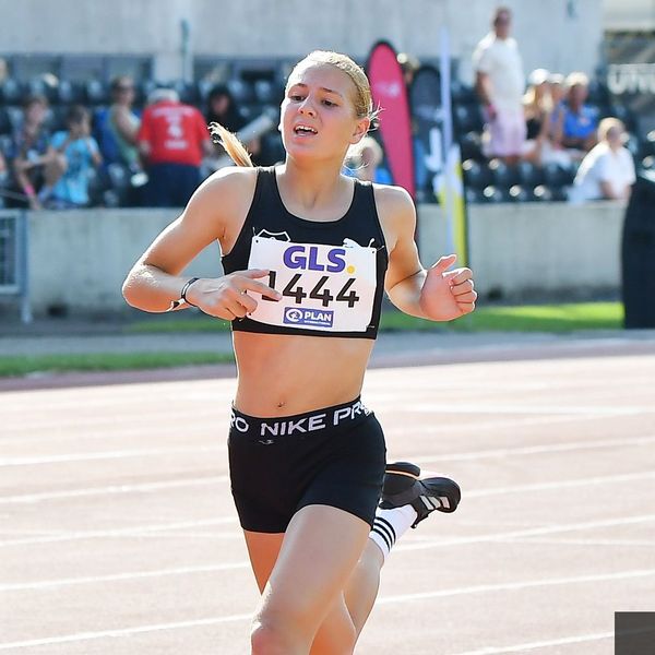 Hindernis-Titel und heiße Sprints beim KOST Läufermeeting Pliezhausen