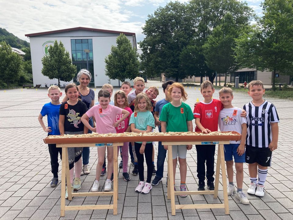 „Grundschule trifft Kinderleichtathletik“ in erfolgreicher Zusammenarbeit mit dem TSV Blaustein 