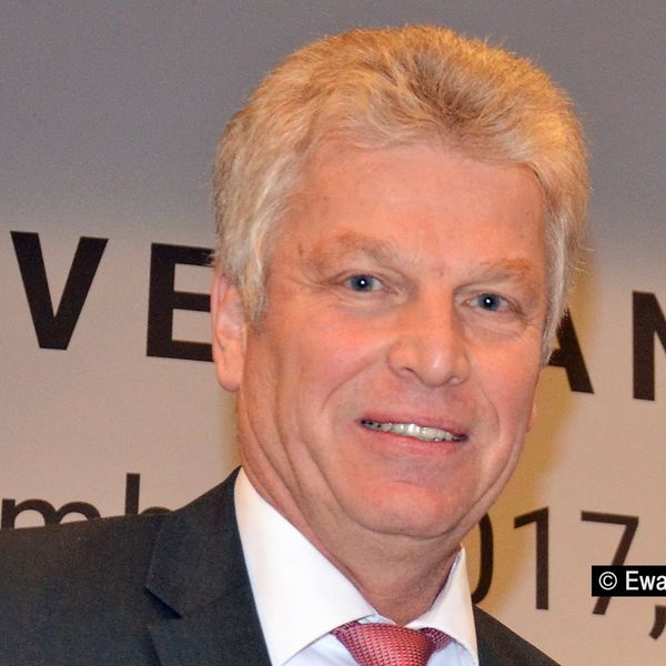 Jürgen Kessing zum DLV-Präsidenten wiedergewählt