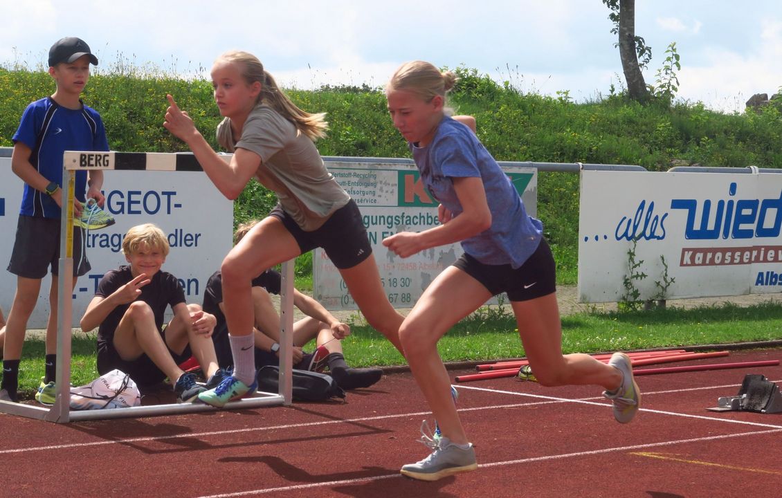 Fröhlicher Ferienauftakt in den U14-Nachwuchs-Camps