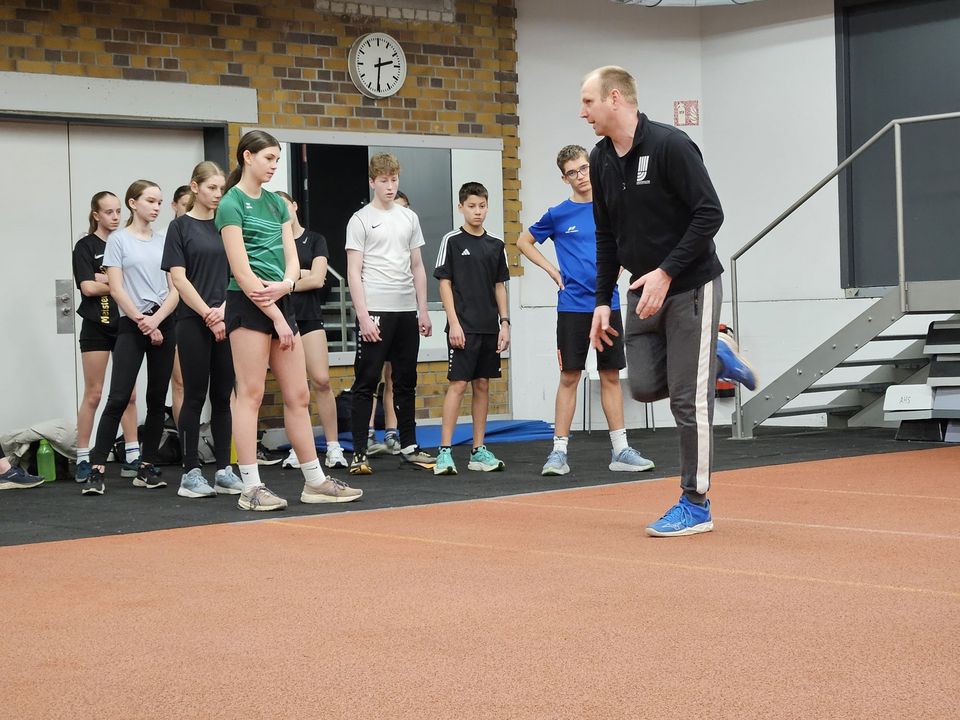 Landestrainer im U16- und U14-Stützpunkttraining des Kreises Region Freiburg