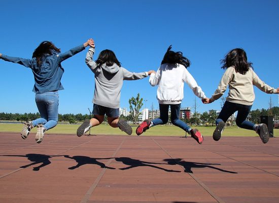 „Relay Around the World“ – Jetzt mitmachen beim „Kids’ Athletics Day 2025“