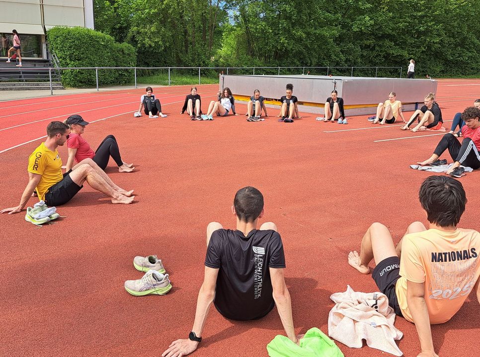 Kein Sprintlehrgang ohne Fußgymnastik