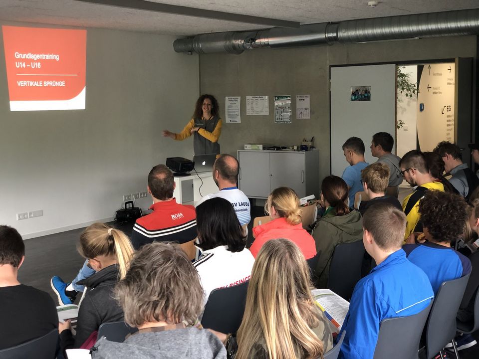 Zweite Runde des Team-Hoch-Sprungcups in Winnenden