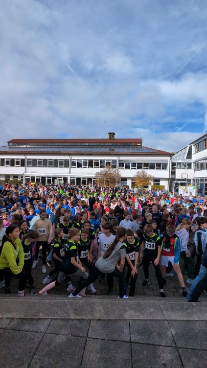 Rekordbeteiligung beim 40. Crosslauf der Schulen am Firstwald