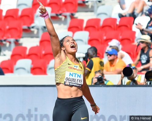 WM Tag 8 | Yemisi Ogunleye im Kugelstoß-Finale bei ihrer ersten WM und Carolina Krafzik in der 4x400 Meter Staffel