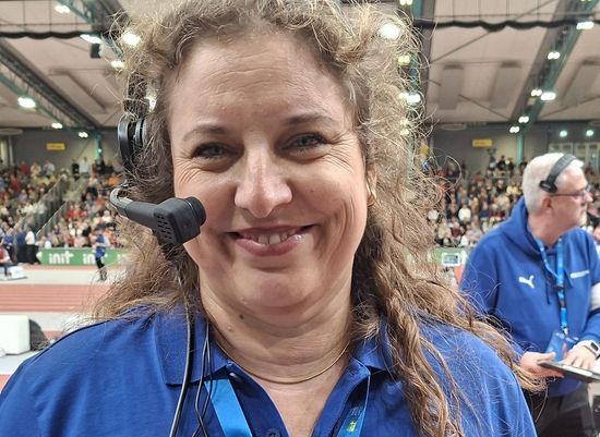 Alle hören auf ihr Kommando