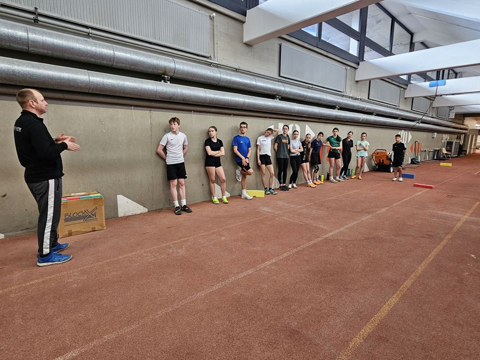 Landestrainer im U16- und U14-Stützpunkttraining des Kreises Region Freiburg
