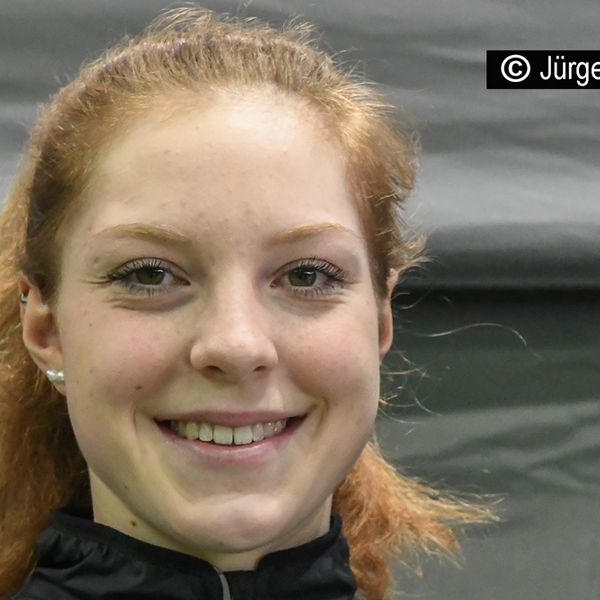 Aline Kenzel knackt die 18 Meter-Marke