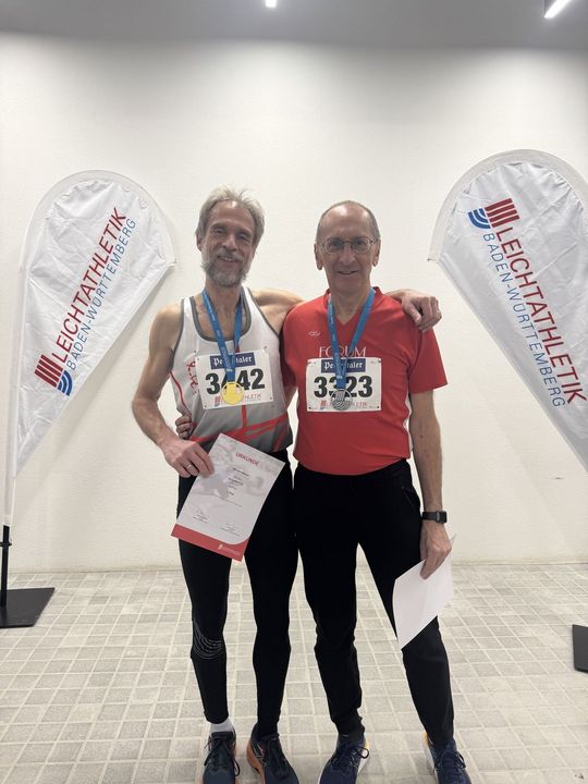 BW-Hallenmeisterschaften Masters – Athlet:innen feiern sich und den Sport