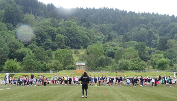 Grandioser Aktionstag „Grundschule trifft Kinderleichtathletik“ am 19. Juni in Schönau