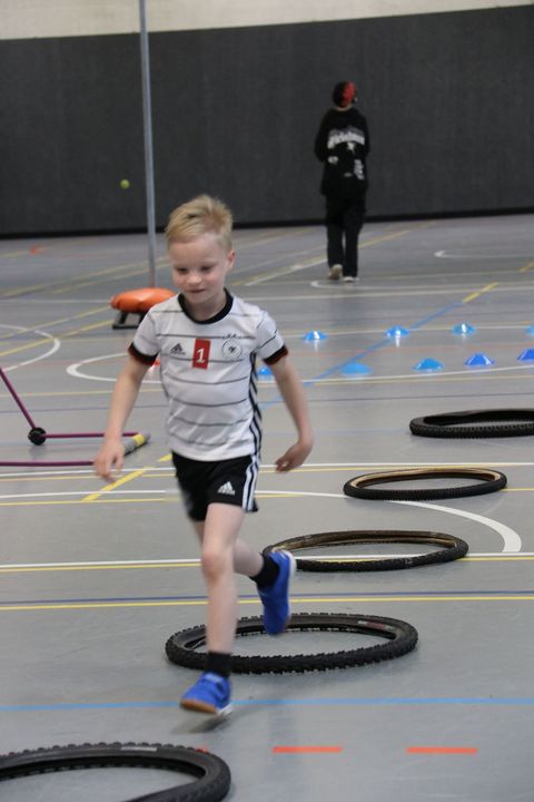 Grundschule trifft Kinderleichtathletik: Halt Nummer drei in Leonberg